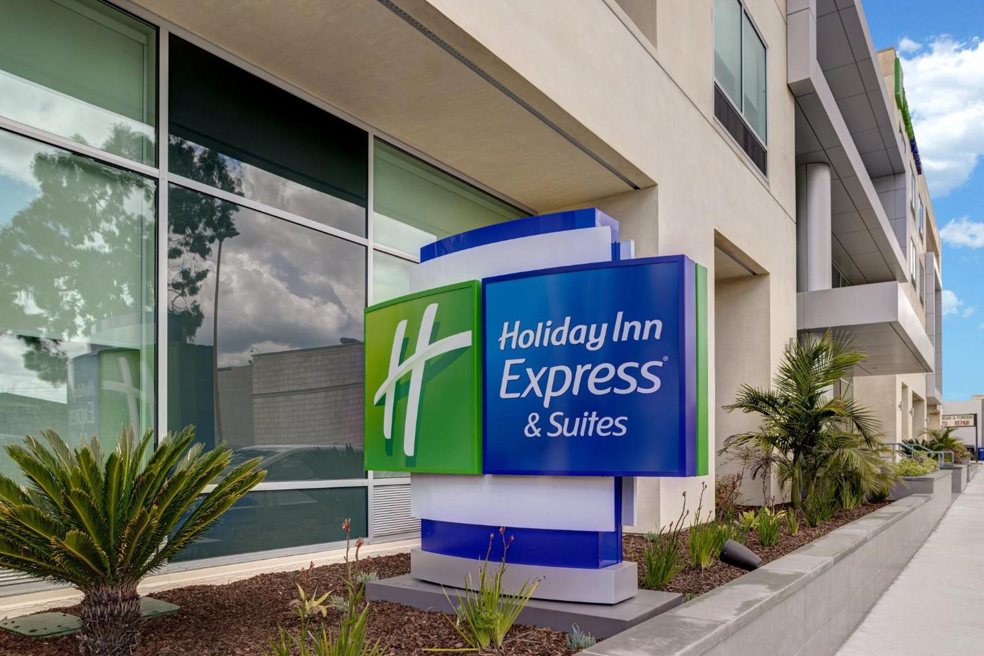 Holiday Inn Express & Suites - Glendale Downtown Exterior foto